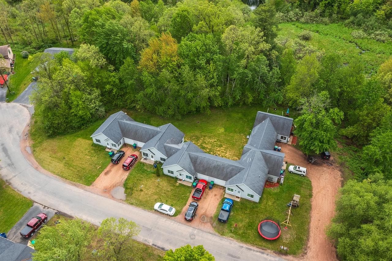 521527 CLARK STREET UNIT 302304 Oak St, Hatley, WI 54440 MLS