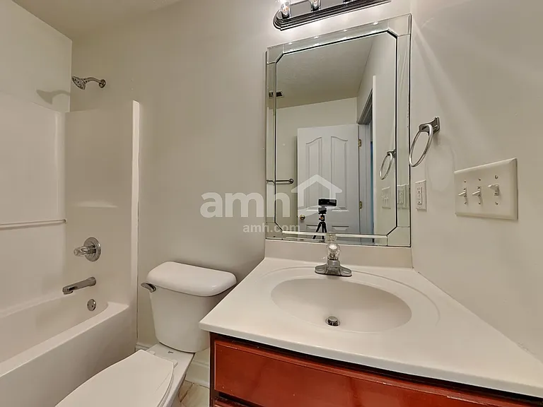 7800 Wisdom Ln — Photo 16