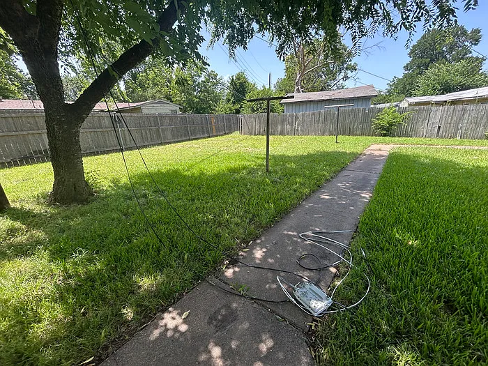 3 bed, 1.0 bath, 1071 sqft, $800 — Photo 4