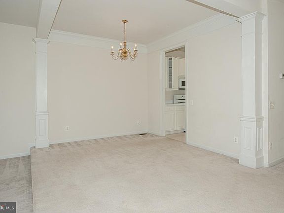 5th image of 6862 Alicia Ct