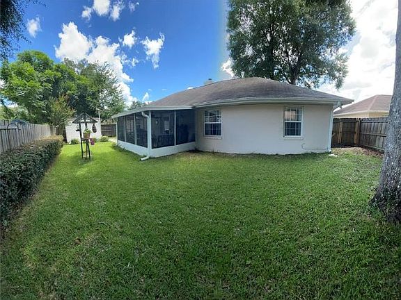 3rd image of 4262 NE 35th Avenue Rd