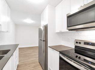 3868 Shelbourne St, Saanich, BC V8P 5J1