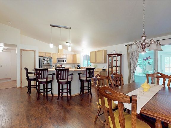 4th image of 130 N Mount Jupiter Dr