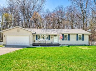 13420 Heather Ln, Perry, MI 48872