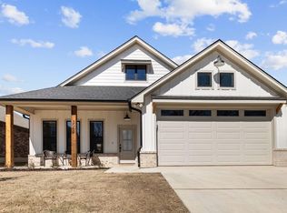 3067 Royal Garden Rd, Tyler, TX 75701
