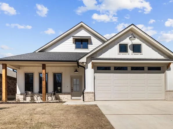 3067 Royal Garden Rd, Tyler, TX 75701