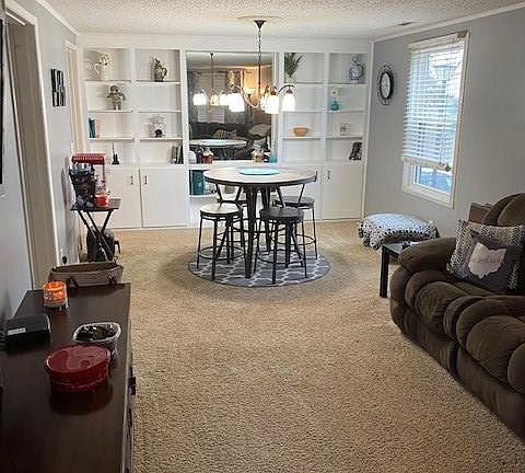 2nd image of 5062 Queenswood Ct
