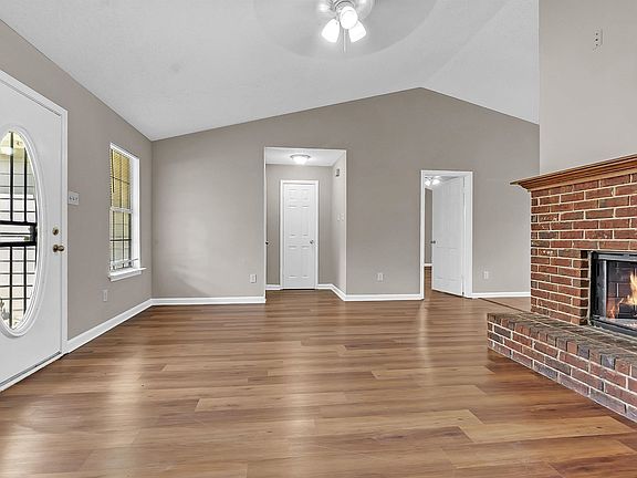 5th image of 7164 Peppermill Ln