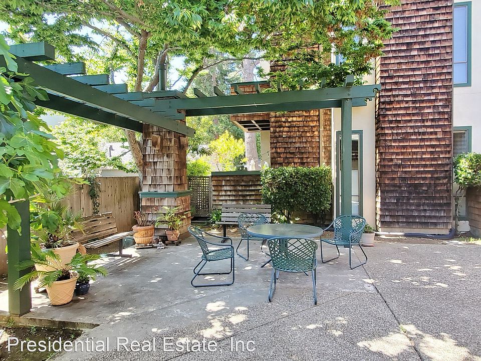 1st image of 635 Lytton Ave #6