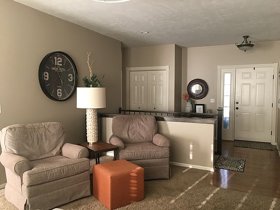 4th image of 3820 El Paso Dr