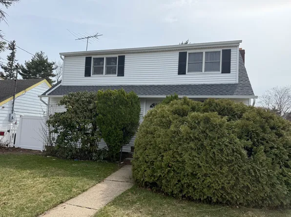 (undisclosed Address), Hicksville, NY 11801