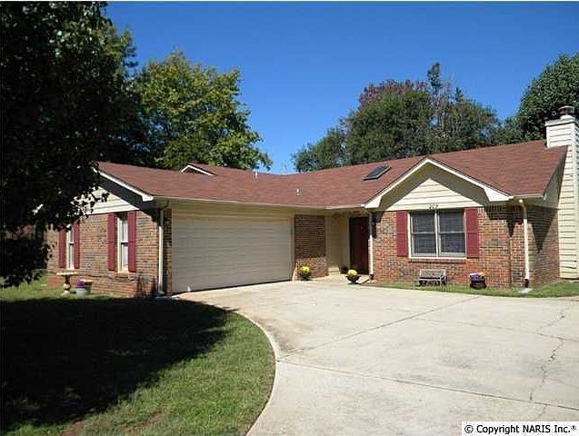 1st image of 205 S Elton Cir