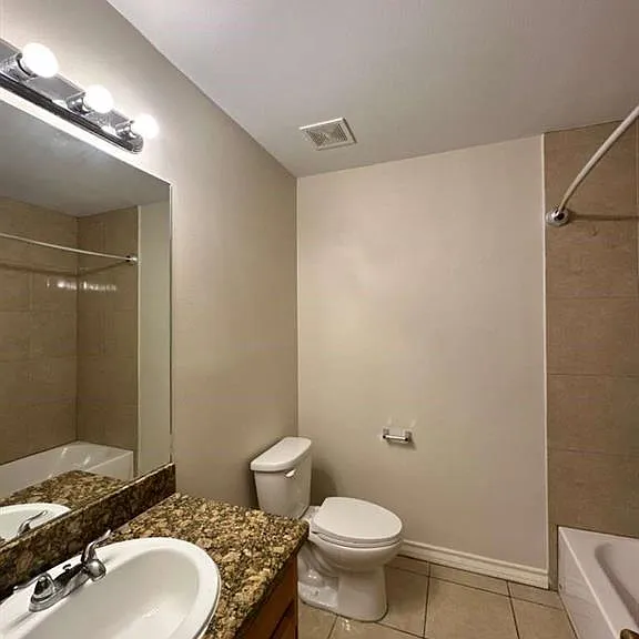 1109 W Eisenhower St #5 — Photo 15