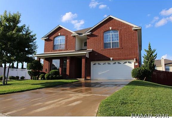 2nd image of 215 Gracie Ct