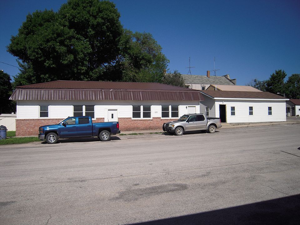 1st image of 305 Grand Ave