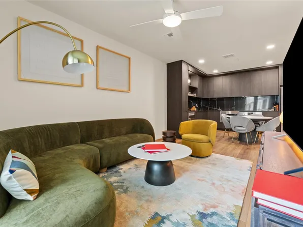 2323 S Lamar Blvd #206, Austin, TX 78704