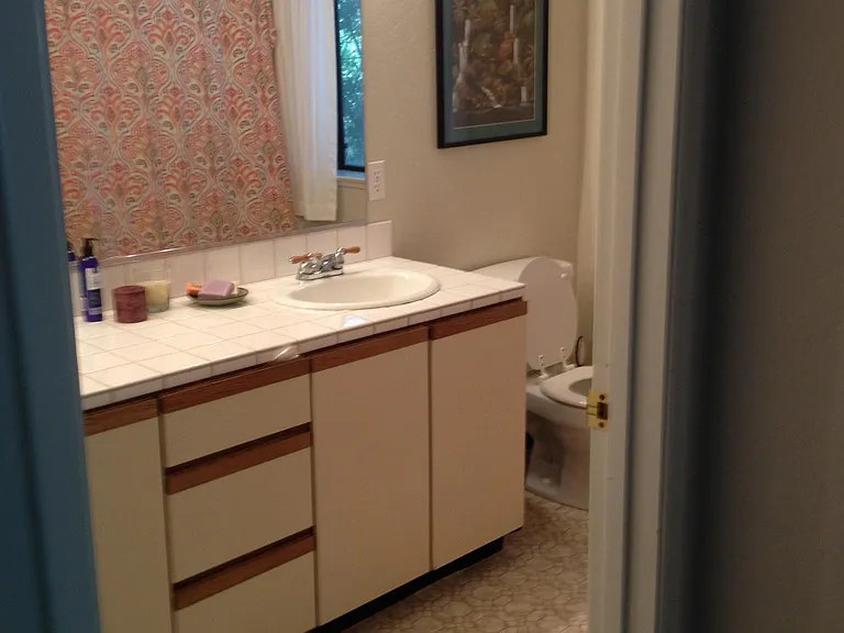 180 Forrest Ave — Photo 6