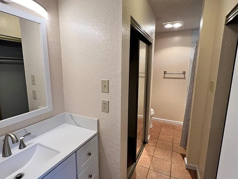16202 Edgerly Ct — Photo 23