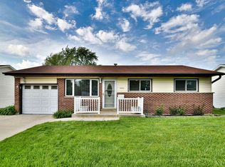 16 E Schubert Ave, Glendale Heights, IL