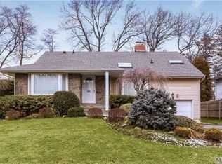151 Birchwood Park Dr, Jericho, NY 11753