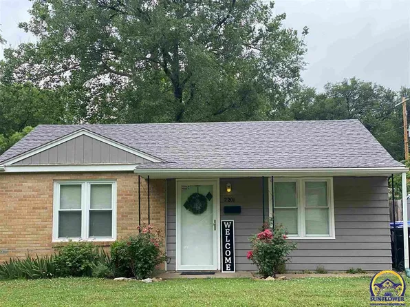 2201 SW Morningside Rd, Topeka, KS 66614