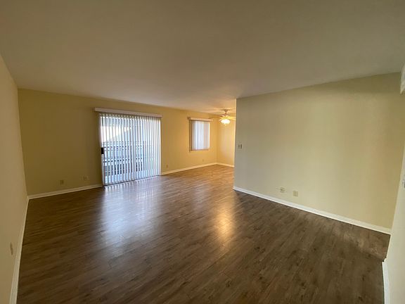4th image of 2901 W Victory Blvd #K