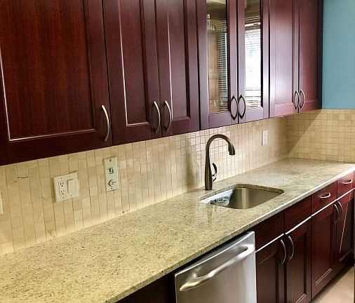 5th image of 3245 90th St #403