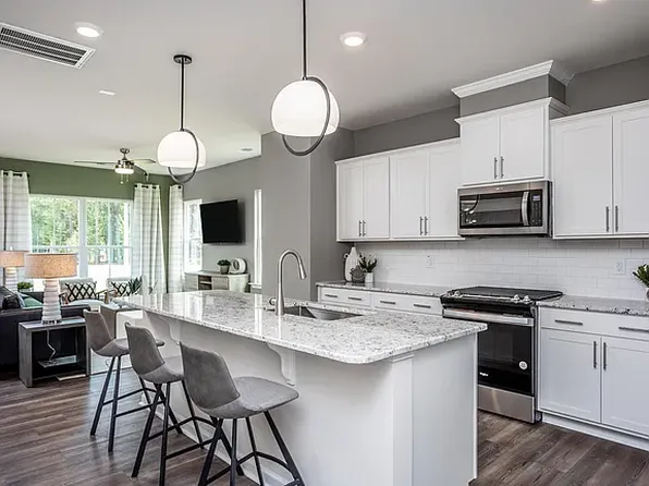 248 Abbots Mill Dr, Raleigh, NC 27603