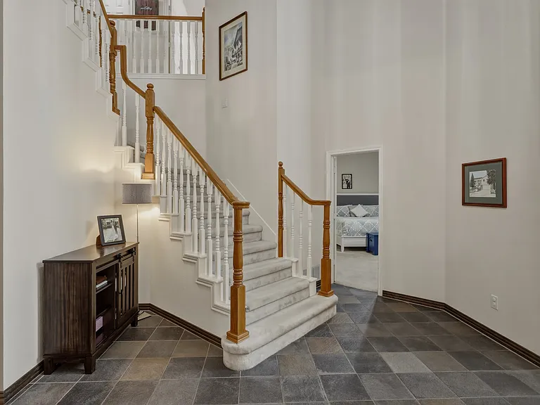 7612 Oak Knoll Dr — Photo 21