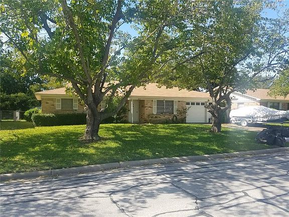 2nd image of 5317 Greenwood Way