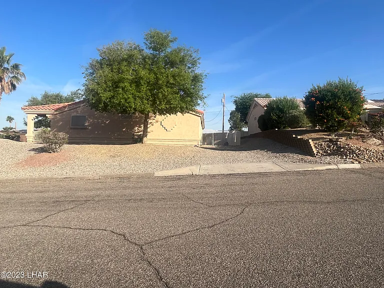 1650 Park Terrace Ave — Photo 27