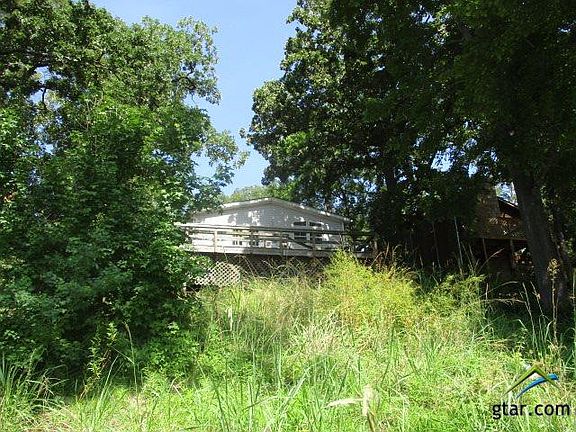 3rd image of 23137 Lakeside Dr