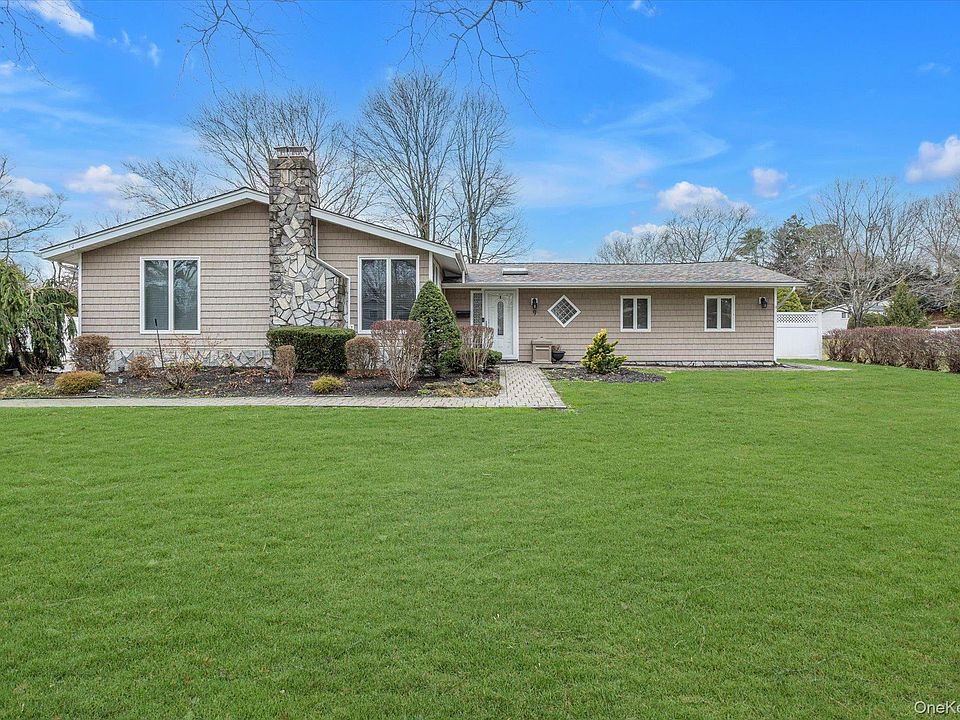1st image of 9 Lauren Avenue