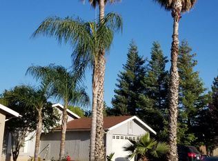 2720 N Knoll Ave, Fresno, CA