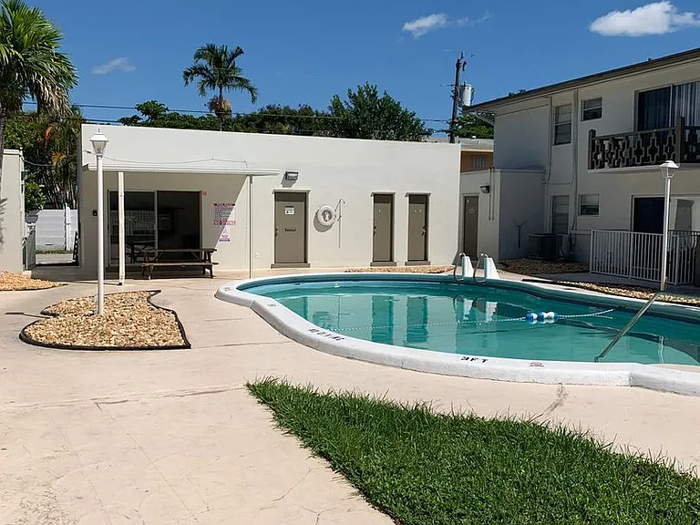 Eden House - 3601 Van Buren St Hollywood, FL 33021 — Photo 29