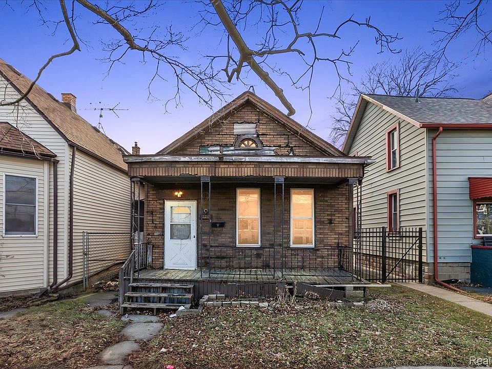 1st image of 2219 Vermont St