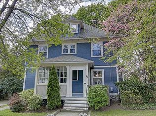 33 Everett Ave, Providence, RI 02906