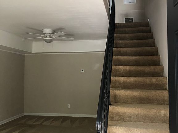 4th image of 88 Angie Dr APT 8