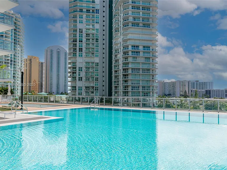 300 Sunny Isles Blvd #4-1607 — Photo 29