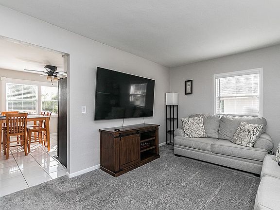 5th image of 2413 Fruitland Blvd SW