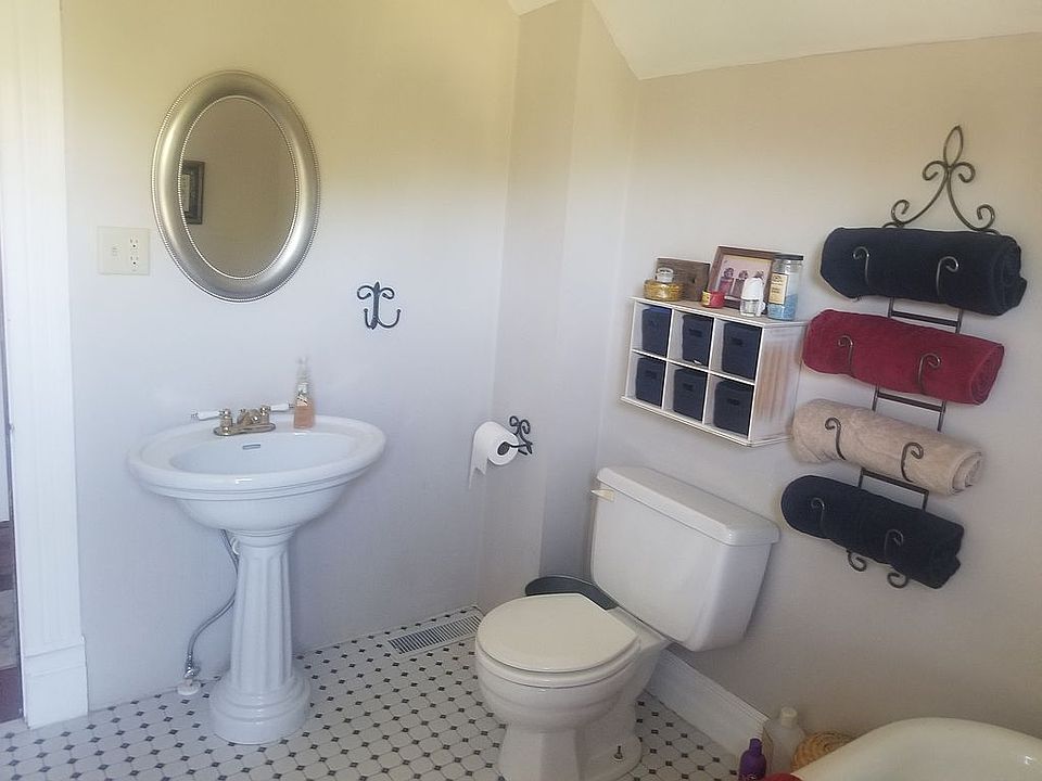 200 S Berwick St, Schaller, IA 51053 Zillow