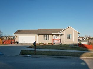 1426 Degeest Dr, Rapid City, SD 57703