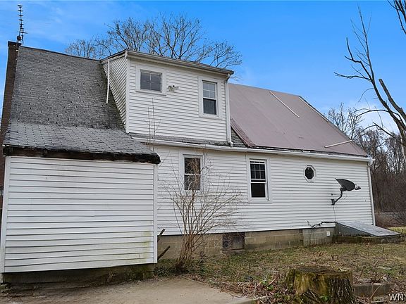 3rd image of 8764 West Ave
