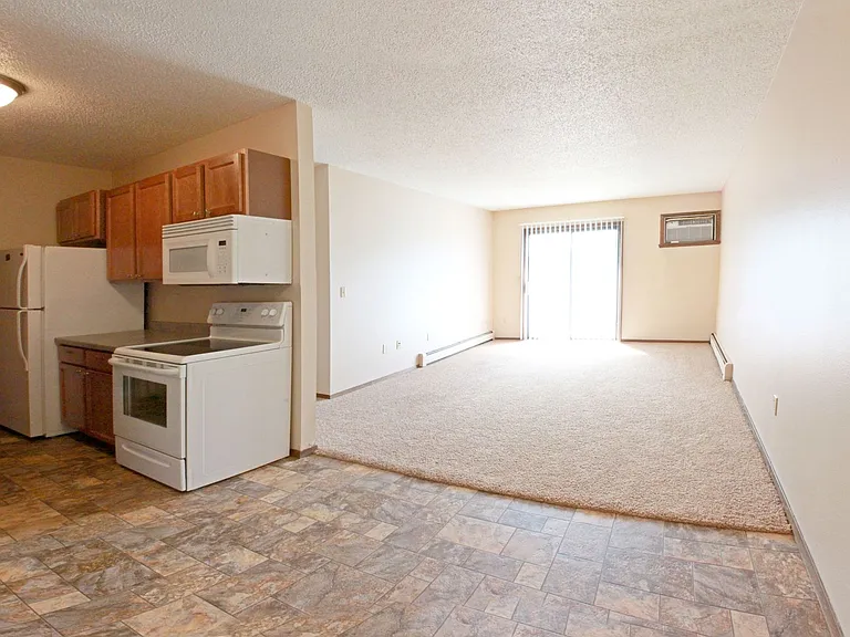 Southview Apartments — Photo 16