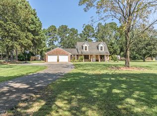 126 Ben Franklin Dr, Youngsville, LA 70592