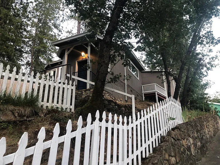 1396 Lane Dr — Photo 9