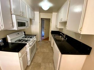 1744 Brockton Ave #101, Los Angeles, CA 90025