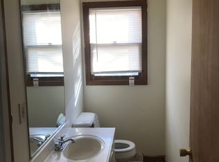 65 Mechanic St APT A, Westfield, MA 01085