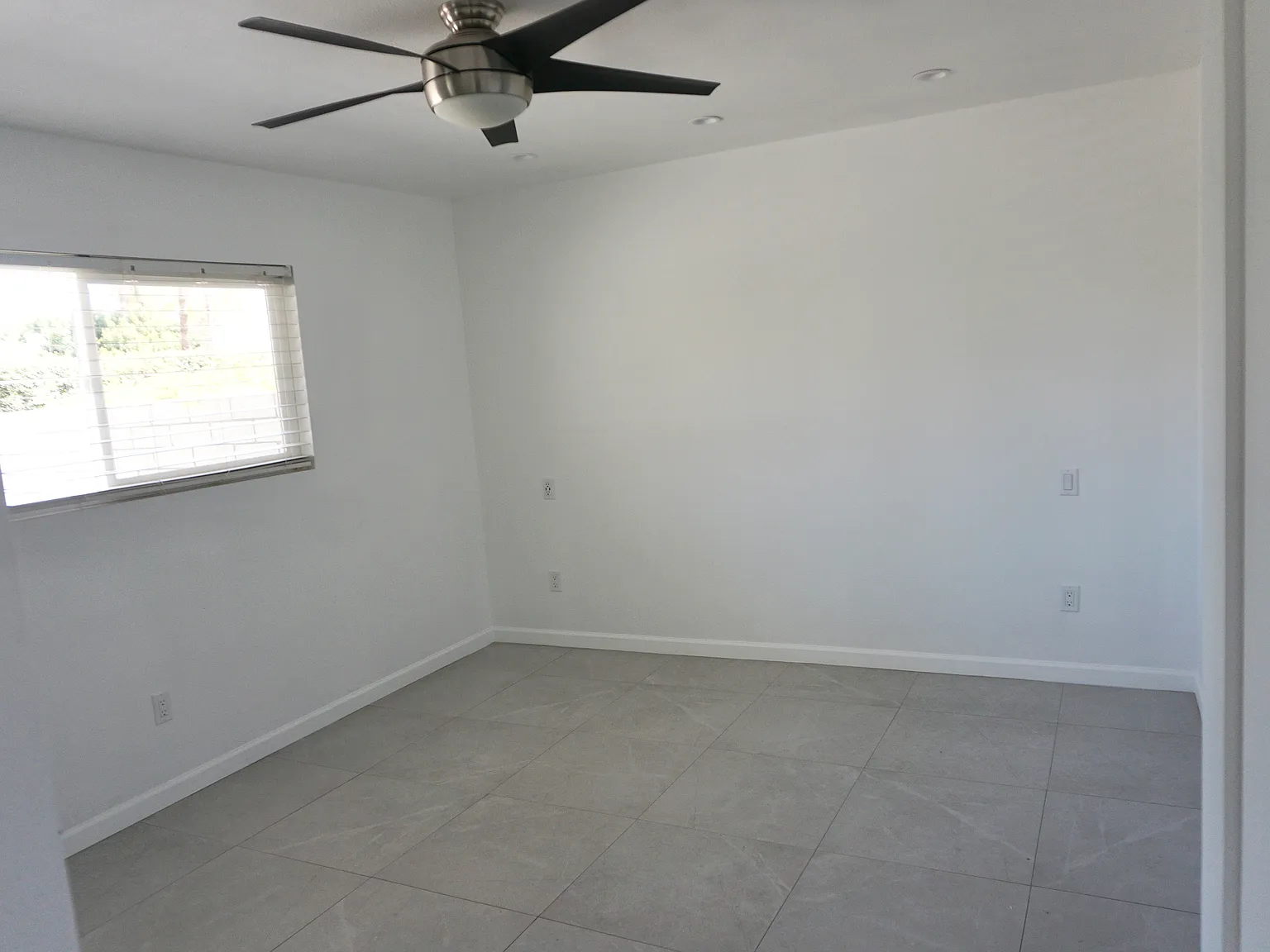 2 bed, 1035 sqft, $2,595 — Photo 4
