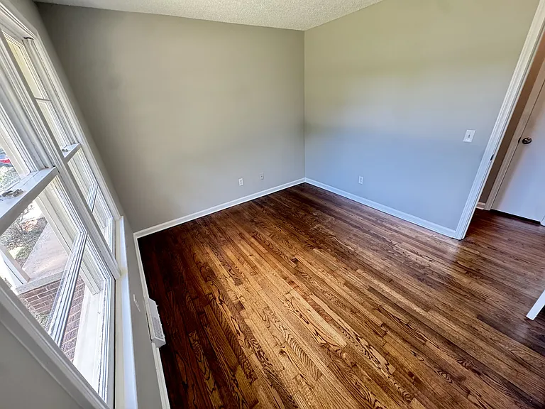 3 Wentworth St — Photo 10
